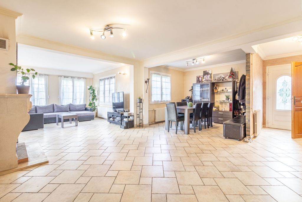 Achat maison à vendre 5 chambres 200 m² - Chevannes