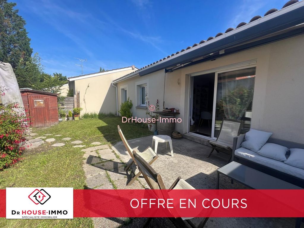 Achat maison à vendre 3 chambres 78 m² - Yvrac