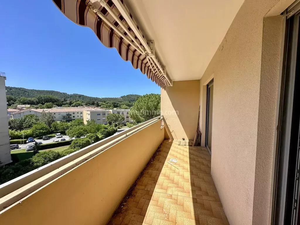 Achat appartement à vendre 5 pièces 92 m² - Draguignan