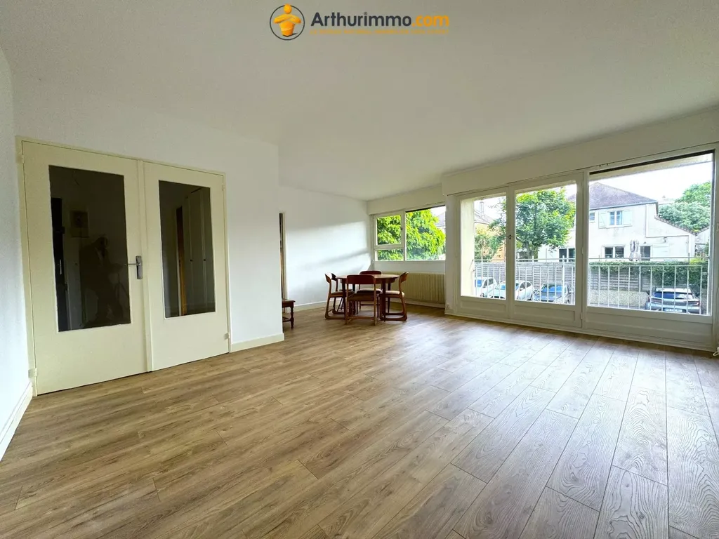 Achat appartement à vendre 3 pièces 73 m² - Rueil-Malmaison