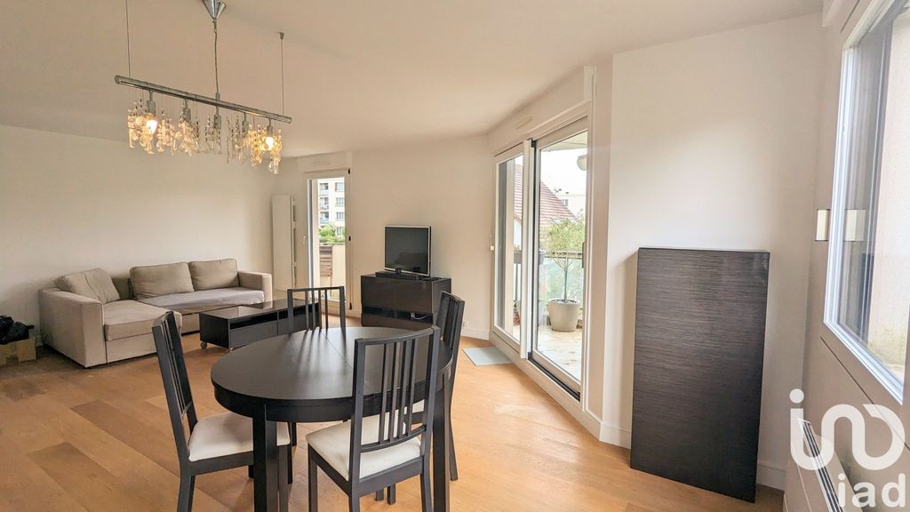 Achat appartement à vendre 3 pièces 81 m² - Sainte-Geneviève-des-Bois