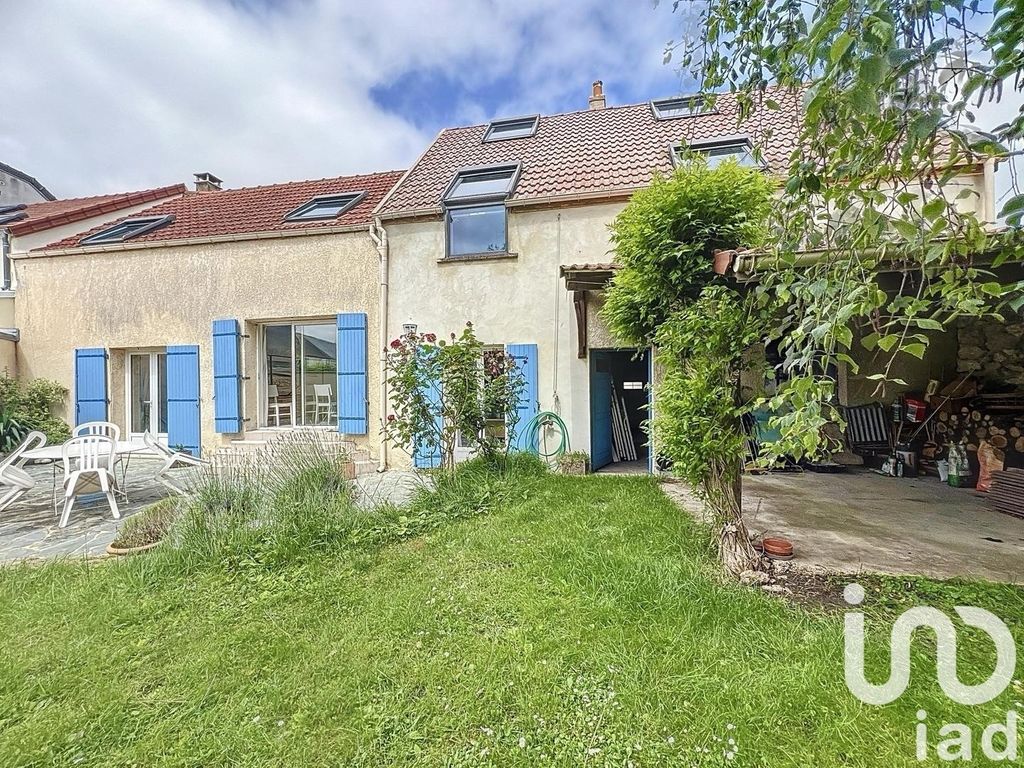 Achat maison à vendre 4 chambres 155 m² - Montigny-le-Bretonneux