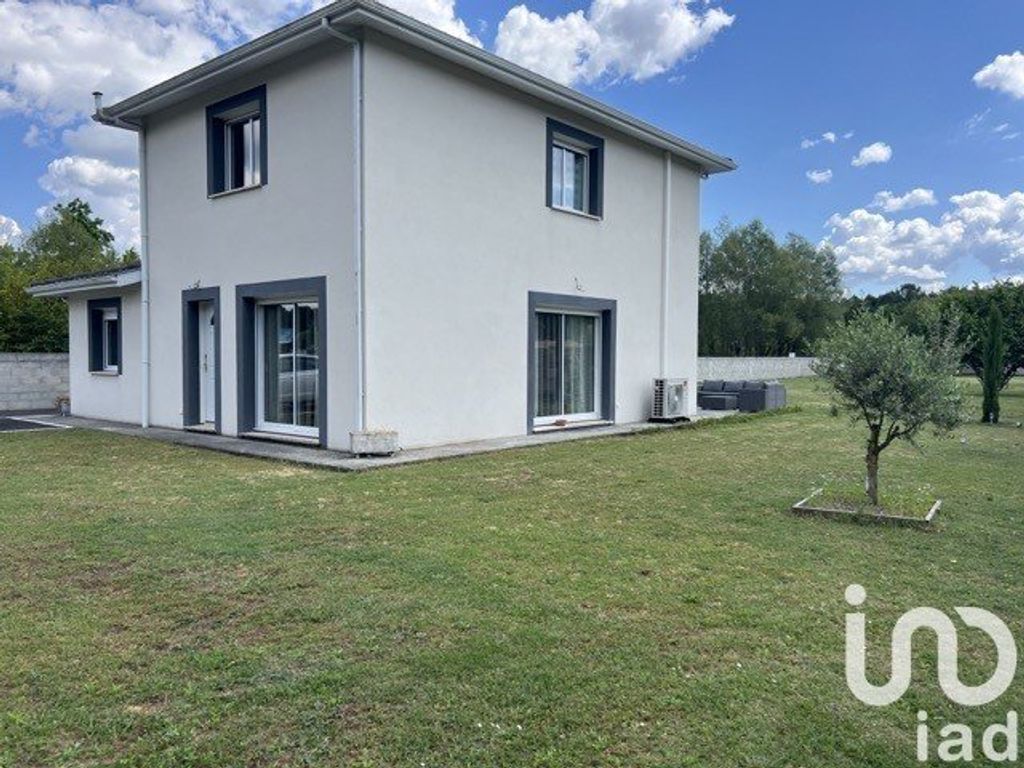 Achat maison à vendre 5 chambres 157 m² - Mérignac