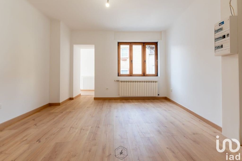 Achat appartement à vendre 7 pièces 146 m² - Bousse