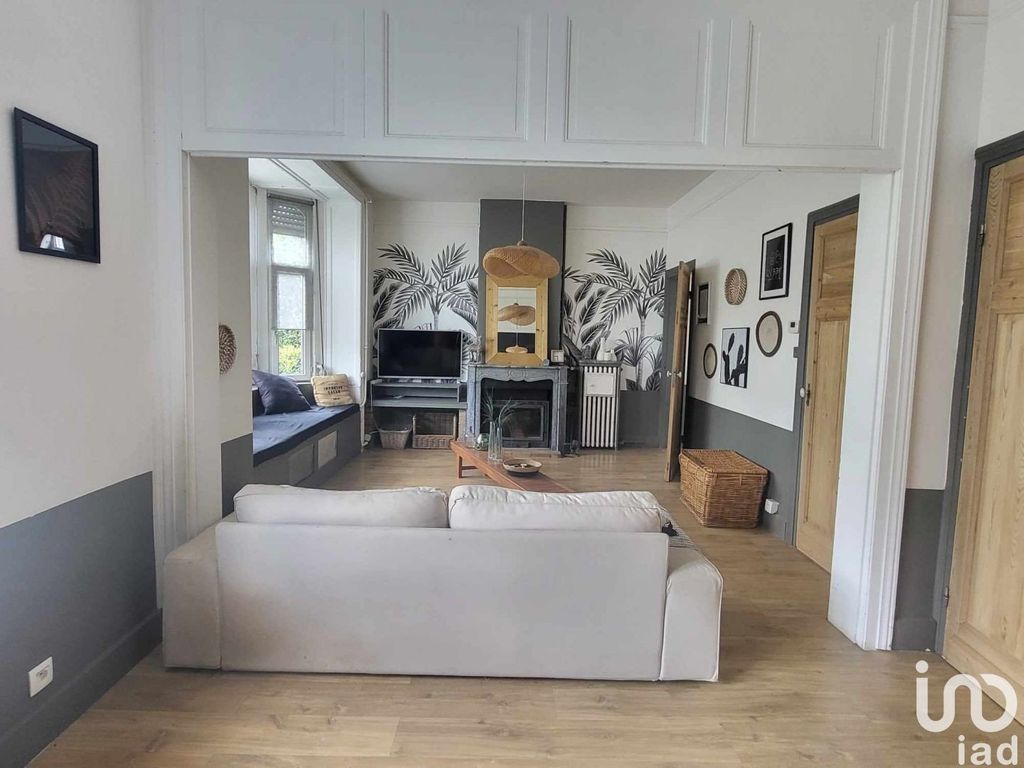 Achat maison à vendre 4 chambres 160 m² - Neuville-en-Ferrain