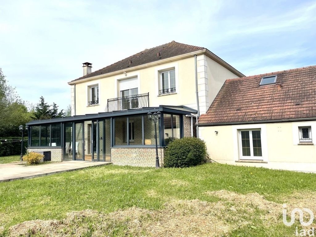 Achat maison à vendre 6 chambres 175 m² - Le Coudray-Montceaux