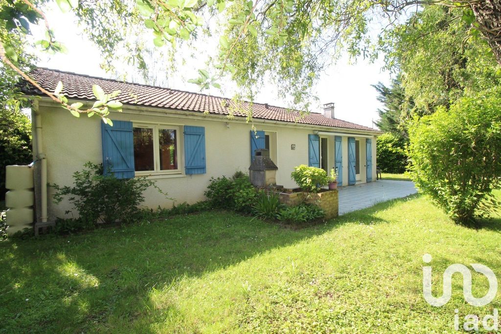 Achat maison à vendre 3 chambres 104 m² - Saint-Pavace