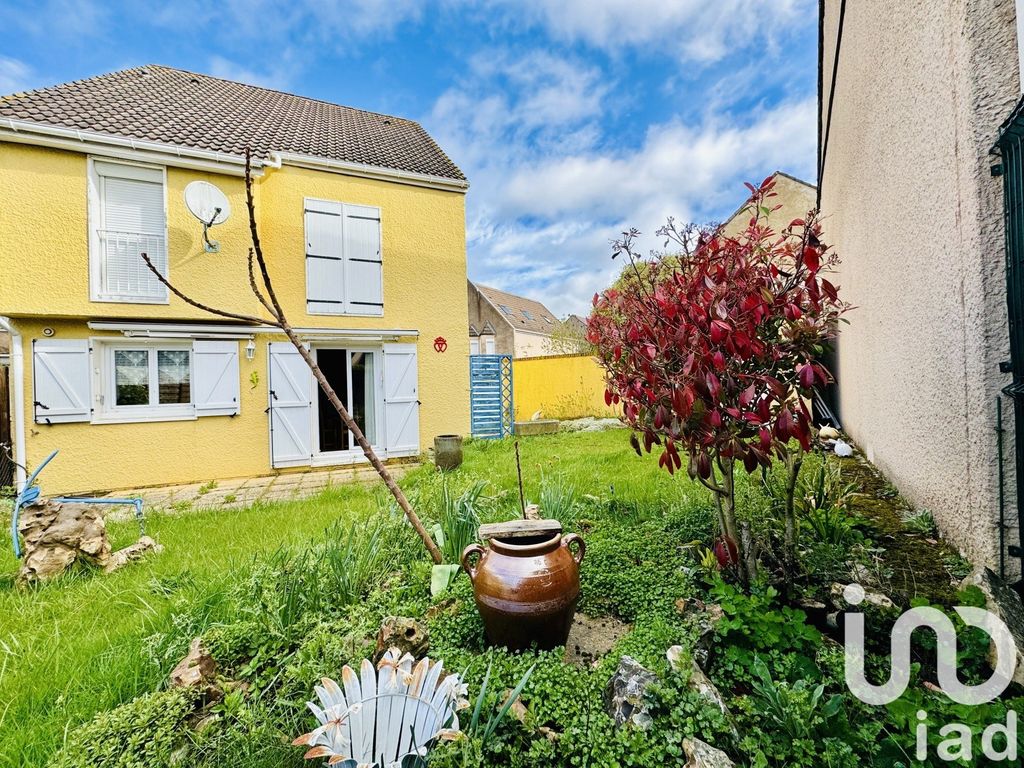 Achat maison à vendre 4 chambres 99 m² - Chartres