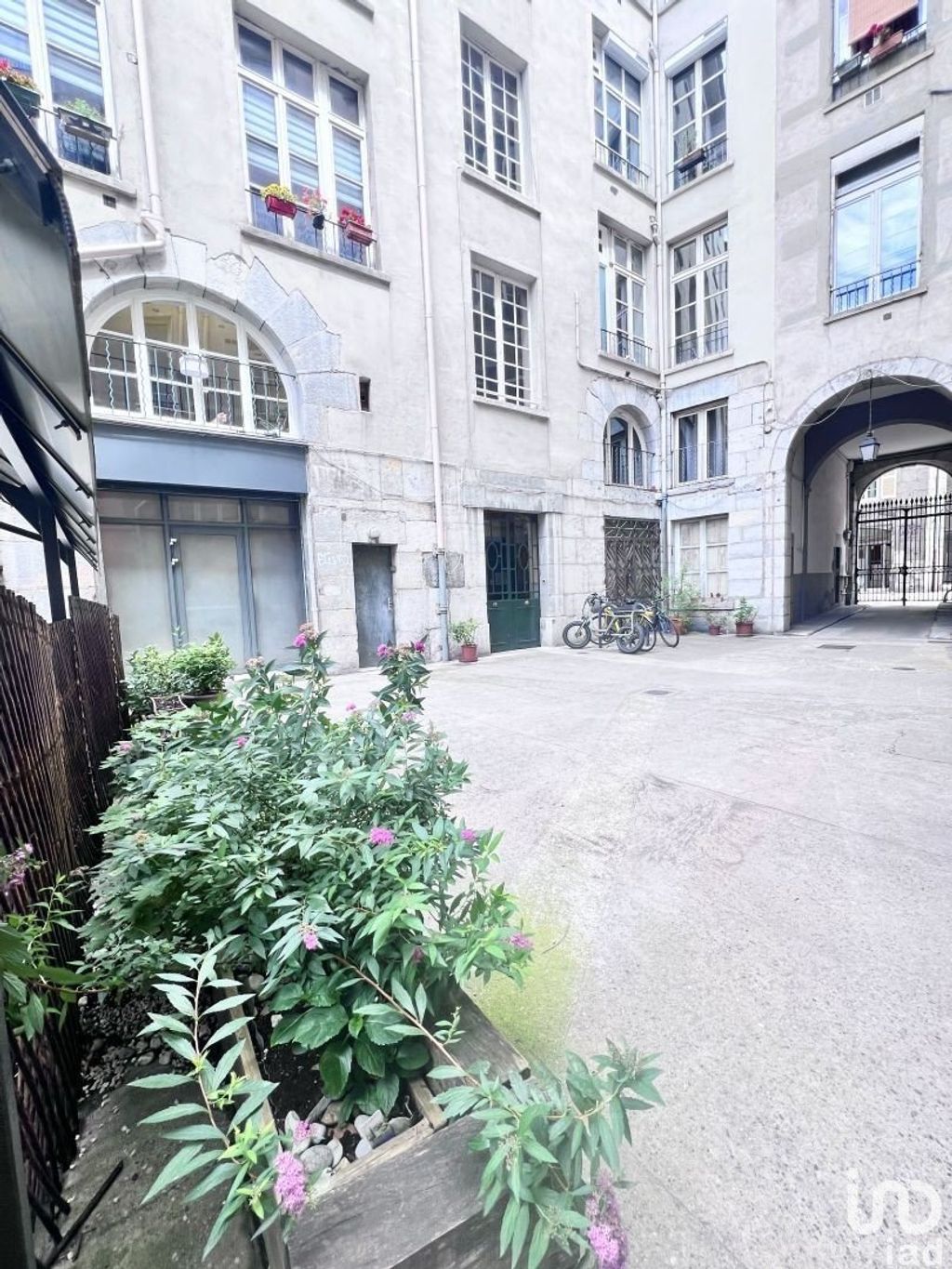 Achat appartement à vendre 6 pièces 136 m² - Grenoble