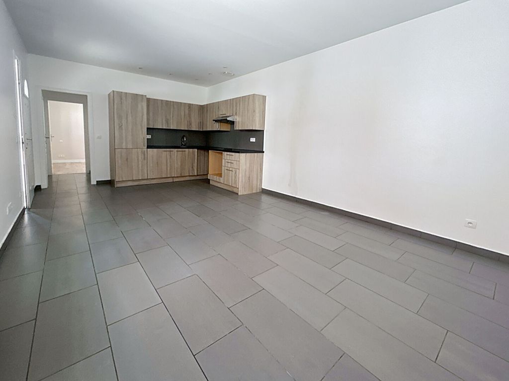 Achat maison à vendre 2 chambres 49 m² - Vitry-sur-Seine