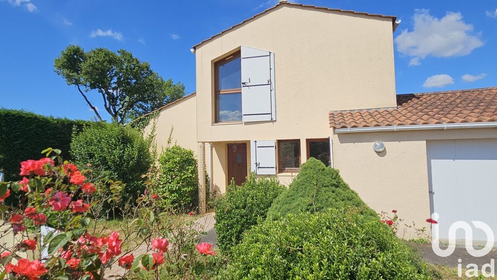 Achat maison à vendre 3 chambres 146 m² - Les Achards