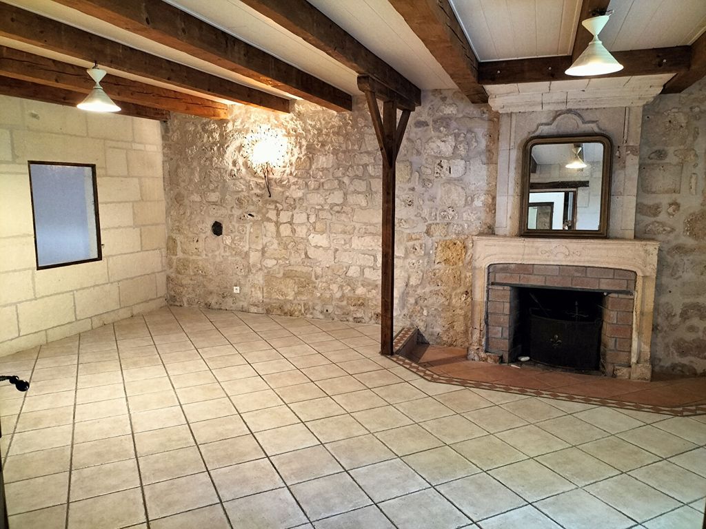 Achat maison à vendre 3 chambres 240 m² - Saint-Savinien