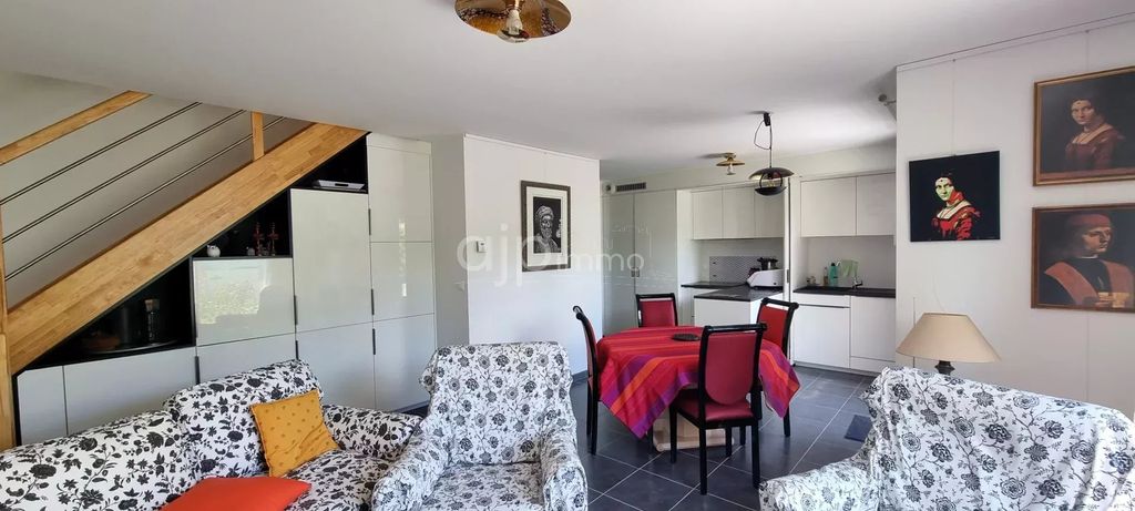 Achat maison à vendre 3 chambres 101 m² - Aix-les-Bains