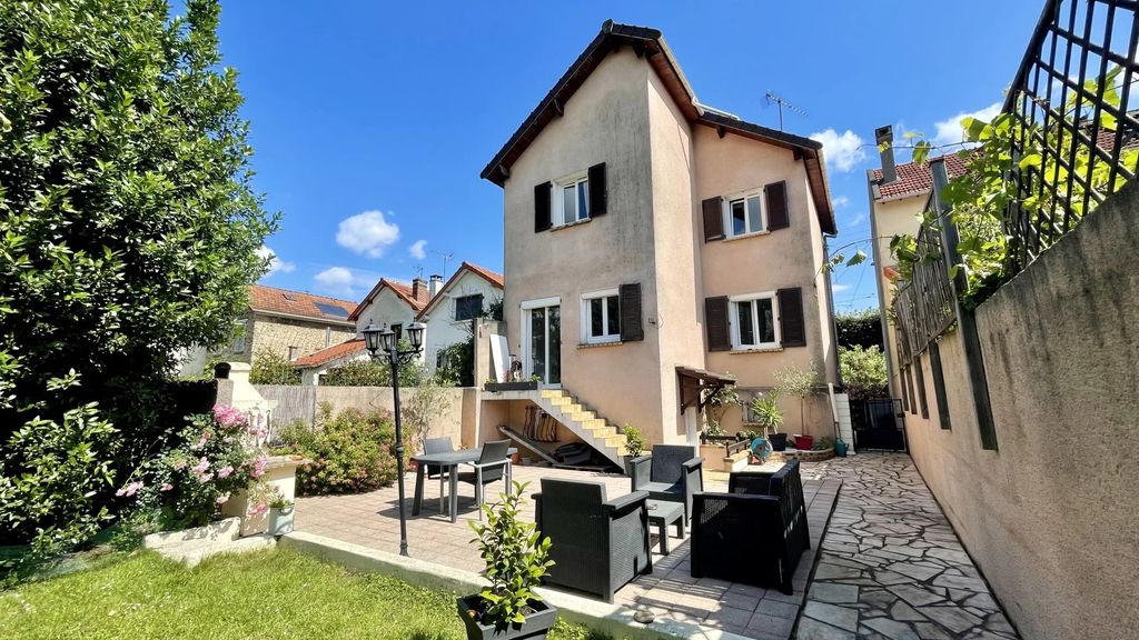 Achat maison à vendre 4 chambres 125 m² - Clichy-sous-Bois