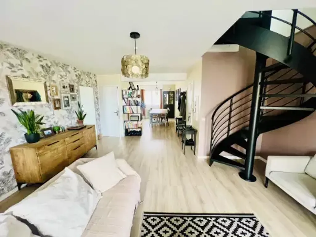 Achat duplex à vendre 5 pièces 120 m² - Villemomble