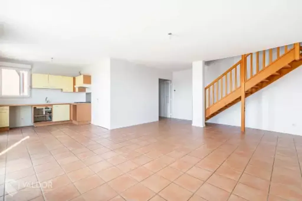 Achat duplex à vendre 5 pièces 94 m² - Charentay