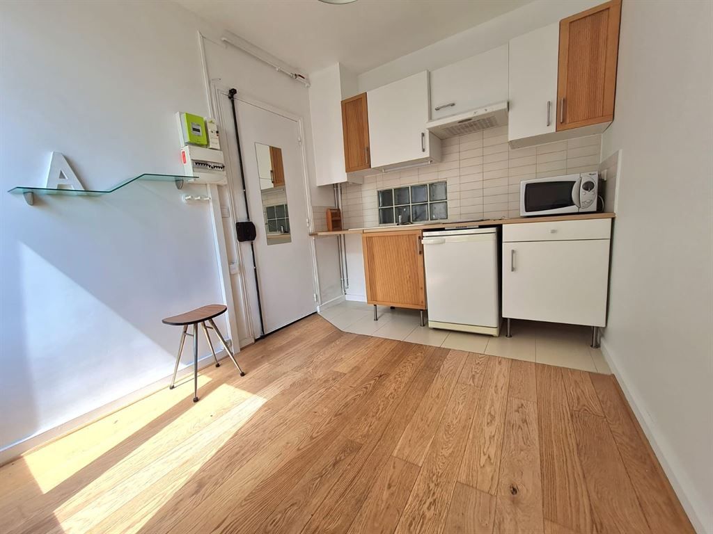 Achat appartement à vendre 2 pièces 27 m² - Paris 10ème arrondissement