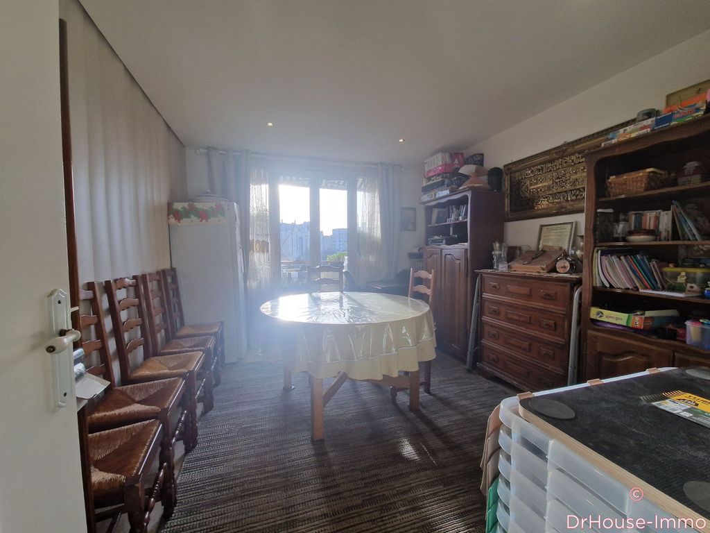 Achat appartement à vendre 4 pièces 75 m² - La Courneuve