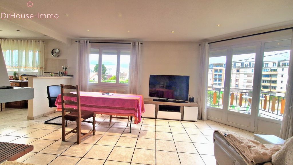 Achat appartement à vendre 4 pièces 70 m² - Tremblay-en-France