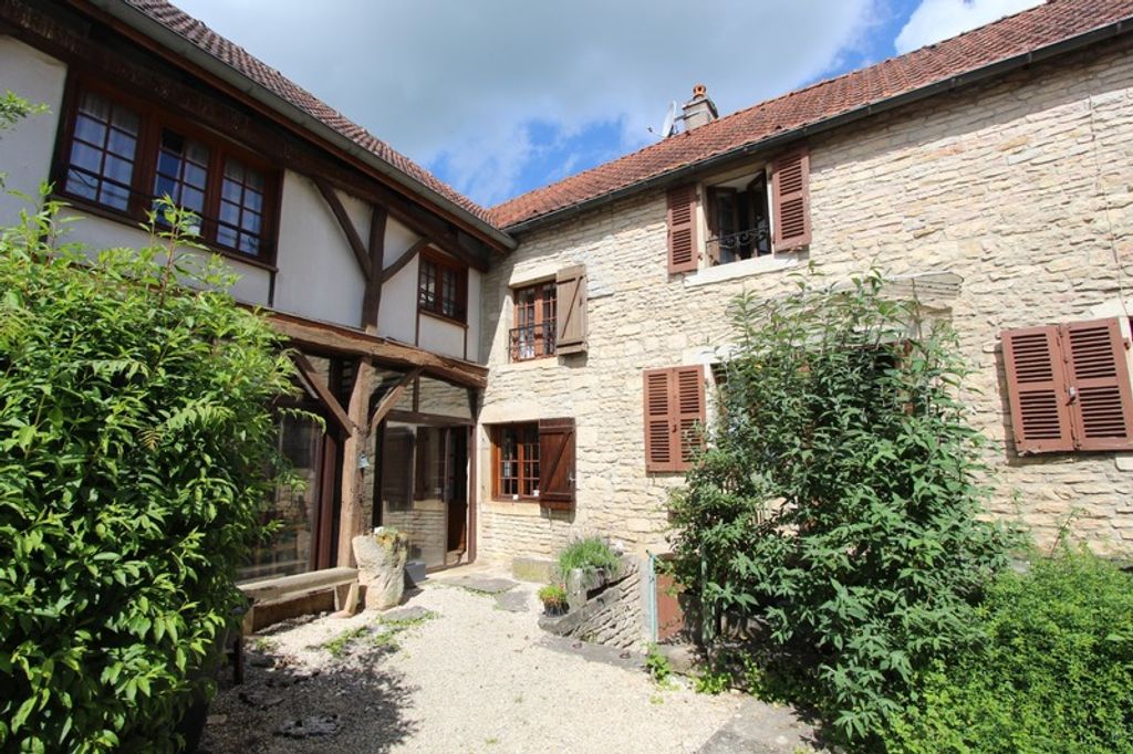 Achat maison à vendre 3 chambres 164 m² - Gissey-sur-Ouche