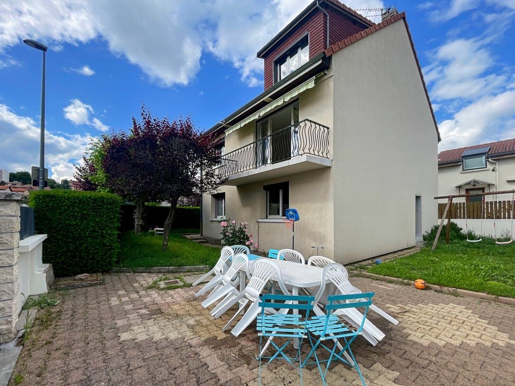 Achat maison à vendre 5 chambres 150 m² - Aubière