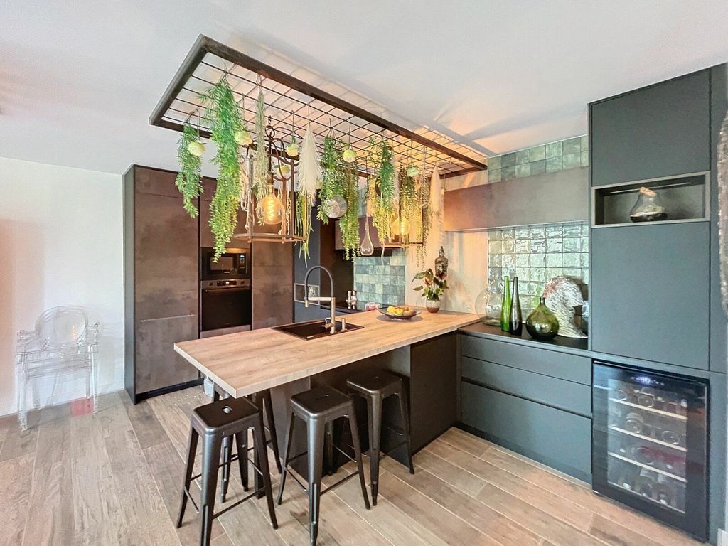 Achat appartement à vendre 3 pièces 83 m² - Roquefort-les-Pins