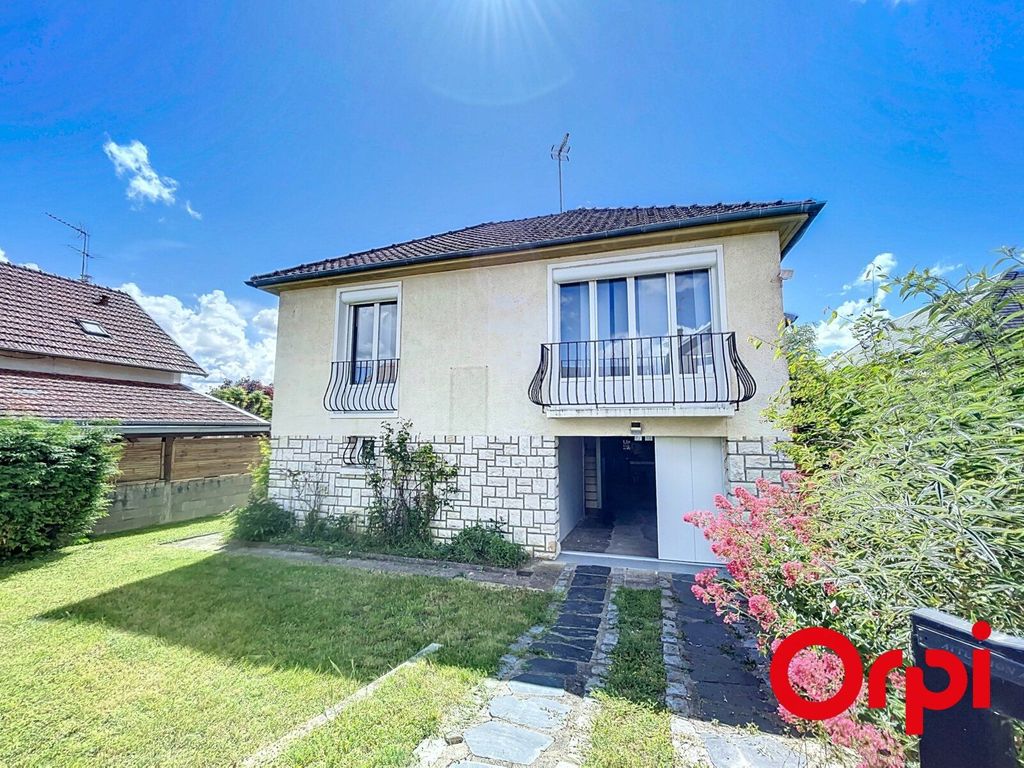 Achat maison à vendre 4 chambres 107 m² - Bourges