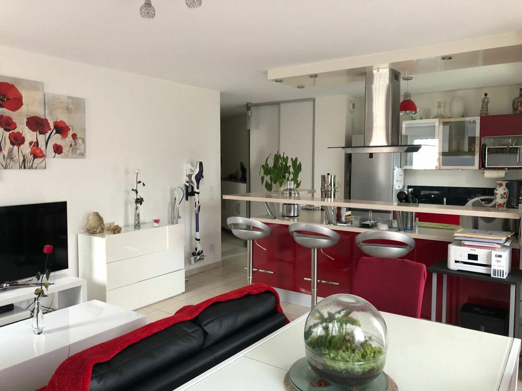 Achat appartement à vendre 3 pièces 65 m² - Saint-Thibault-des-Vignes