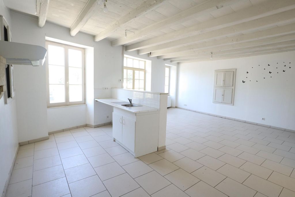 Achat maison à vendre 4 chambres 131 m² - Champniers