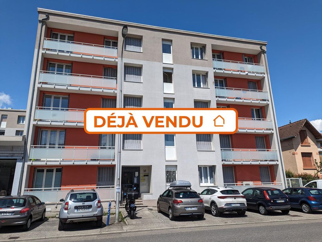 Achat appartement à vendre 4 pièces 67 m² - Saint-Martin-d'Hères