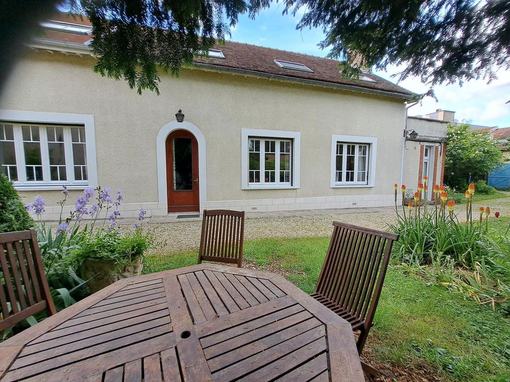 Achat maison à vendre 5 chambres 265 m² - Sainte-Savine