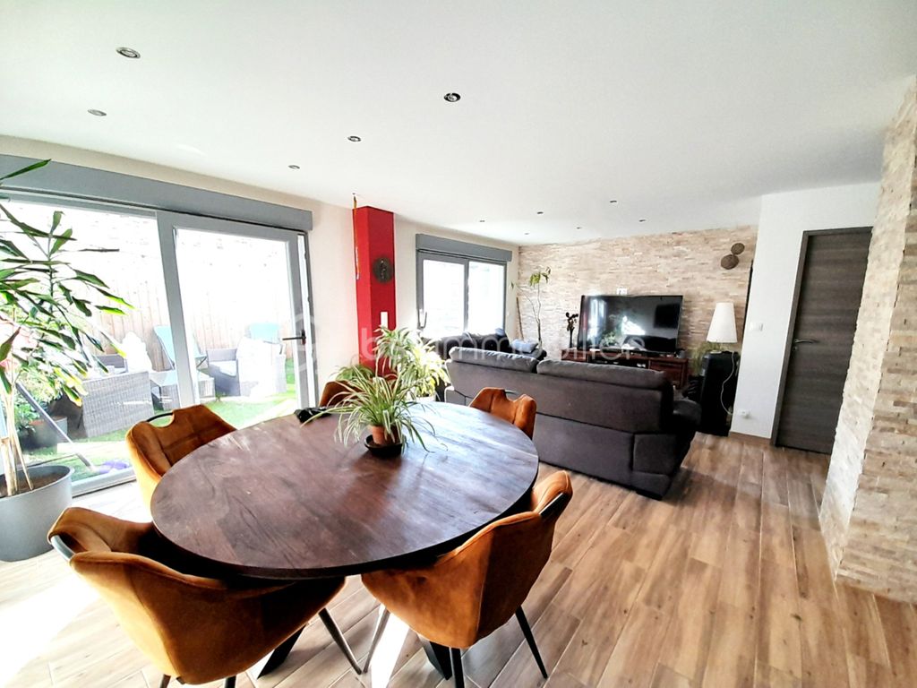 Achat maison à vendre 4 chambres 130 m² - Suippes