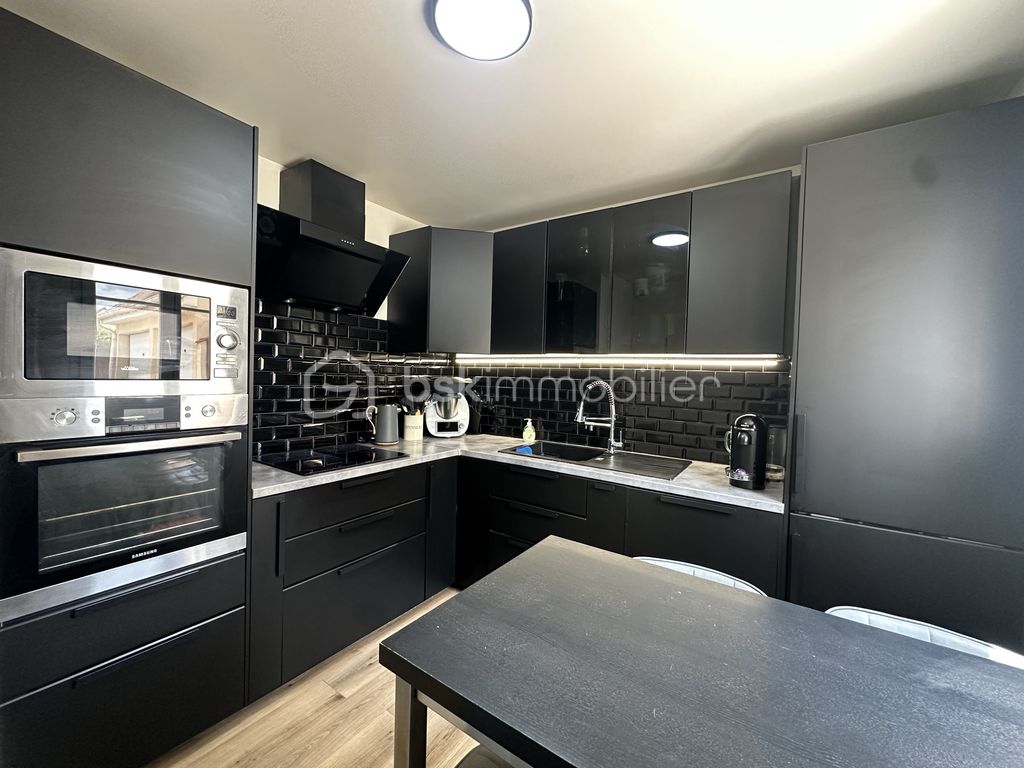 Achat maison à vendre 4 chambres 105 m² - Le Coudray-Montceaux