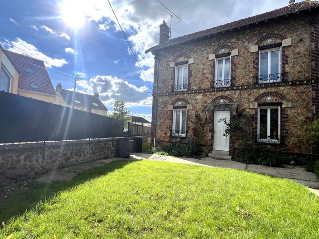 Achat maison à vendre 4 chambres 131 m² - Méry-sur-Oise