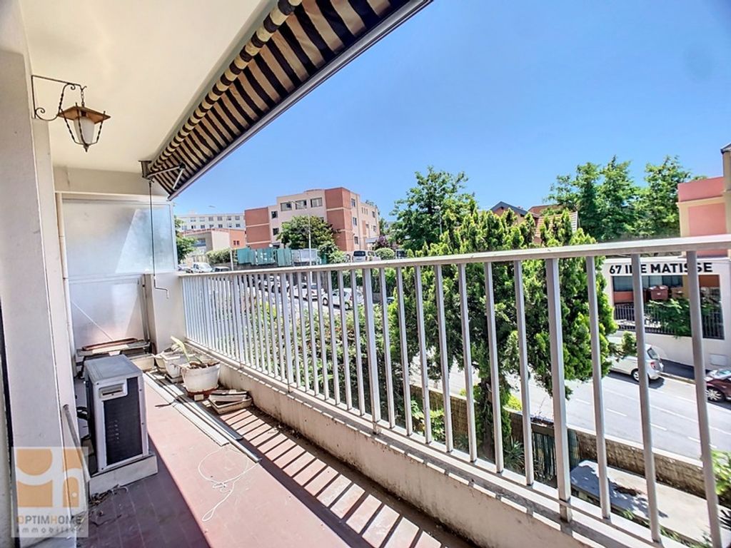 Achat appartement à vendre 3 pièces 65 m² - Nice