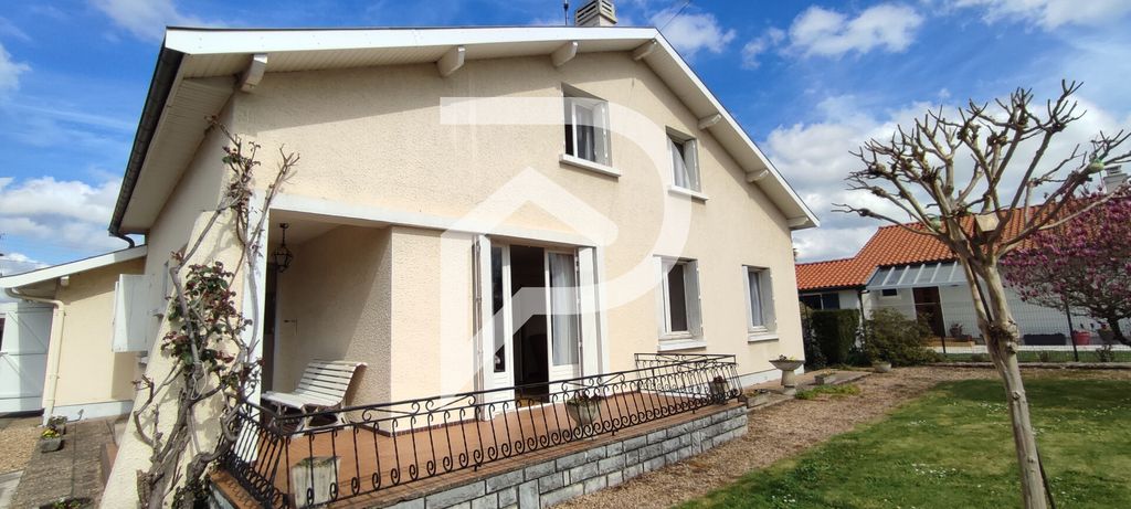 Achat maison à vendre 4 chambres 140 m² - Pau