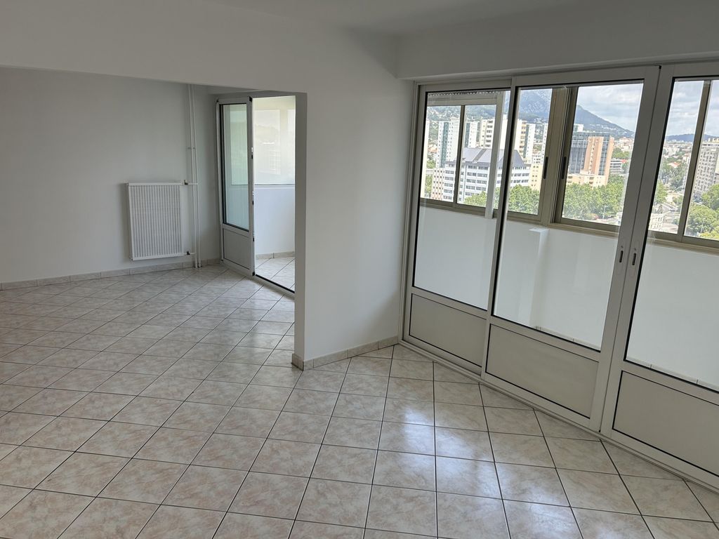 Achat appartement à vendre 4 pièces 118 m² - Toulon