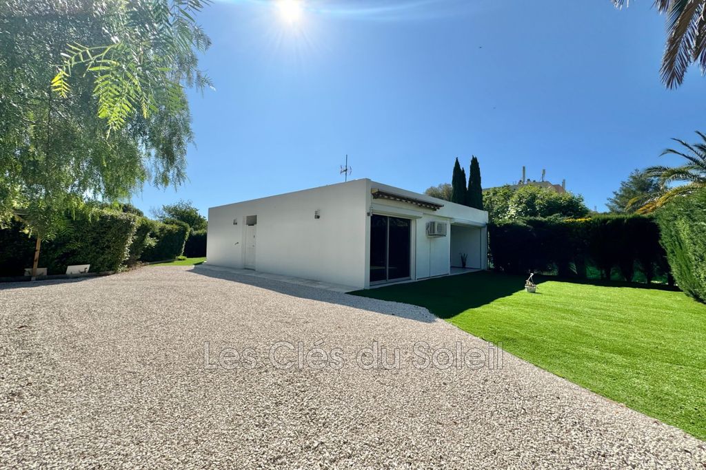 Achat maison à vendre 2 chambres 80 m² - Hyères