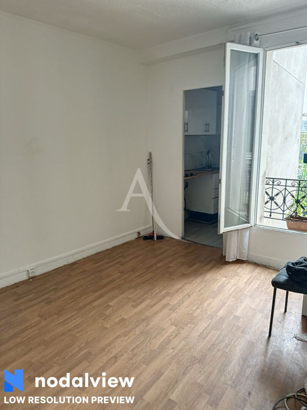 Achat studio à vendre 22 m² - Paris 18ème arrondissement