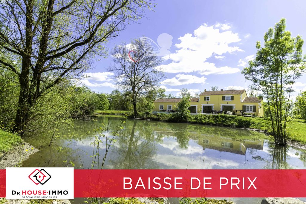 Achat maison à vendre 4 chambres 280 m² - Mouzeuil-Saint-Martin