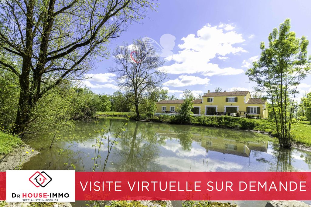 Achat maison à vendre 4 chambres 280 m² - Mouzeuil-Saint-Martin
