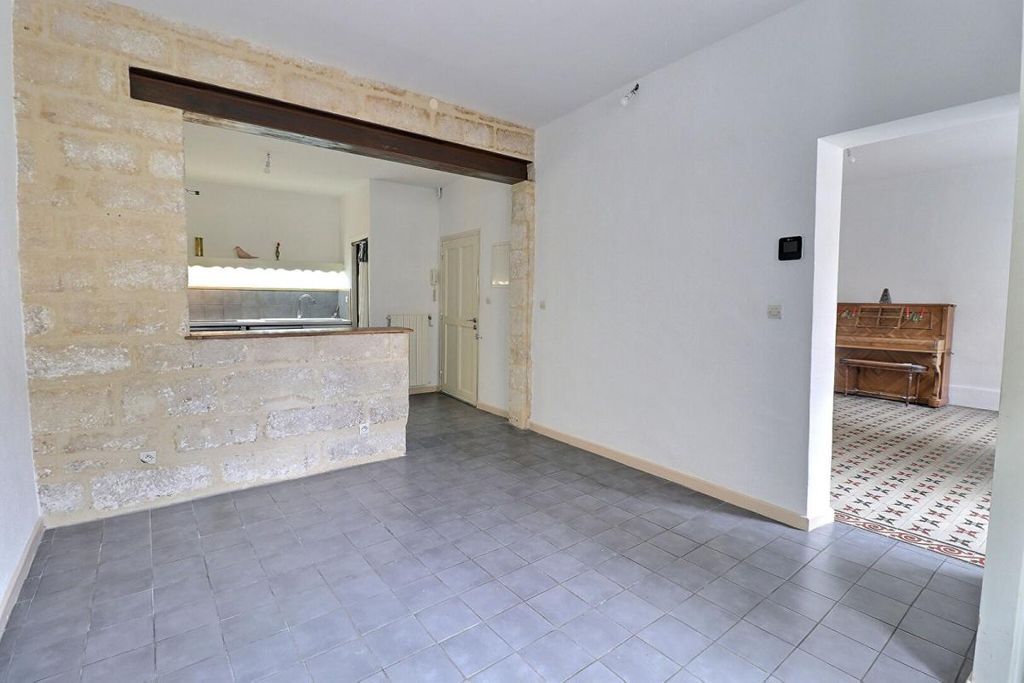 Achat appartement à vendre 3 pièces 70 m² - Uzès