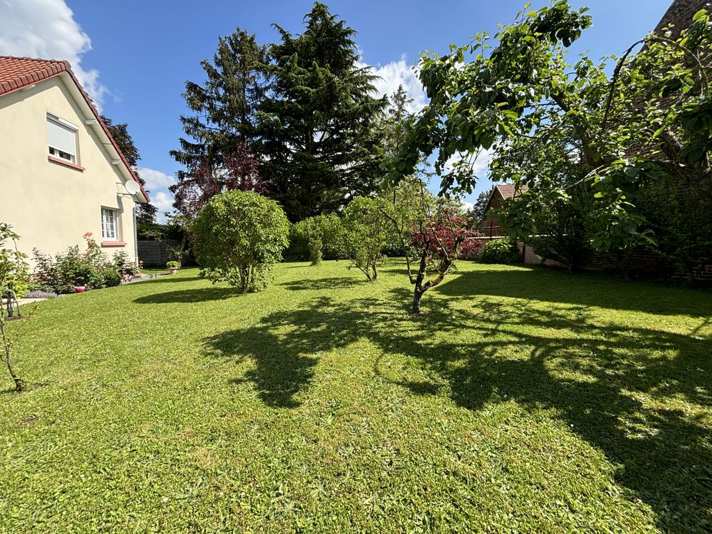 Achat maison à vendre 5 chambres 152 m² - Sains-en-Amiénois