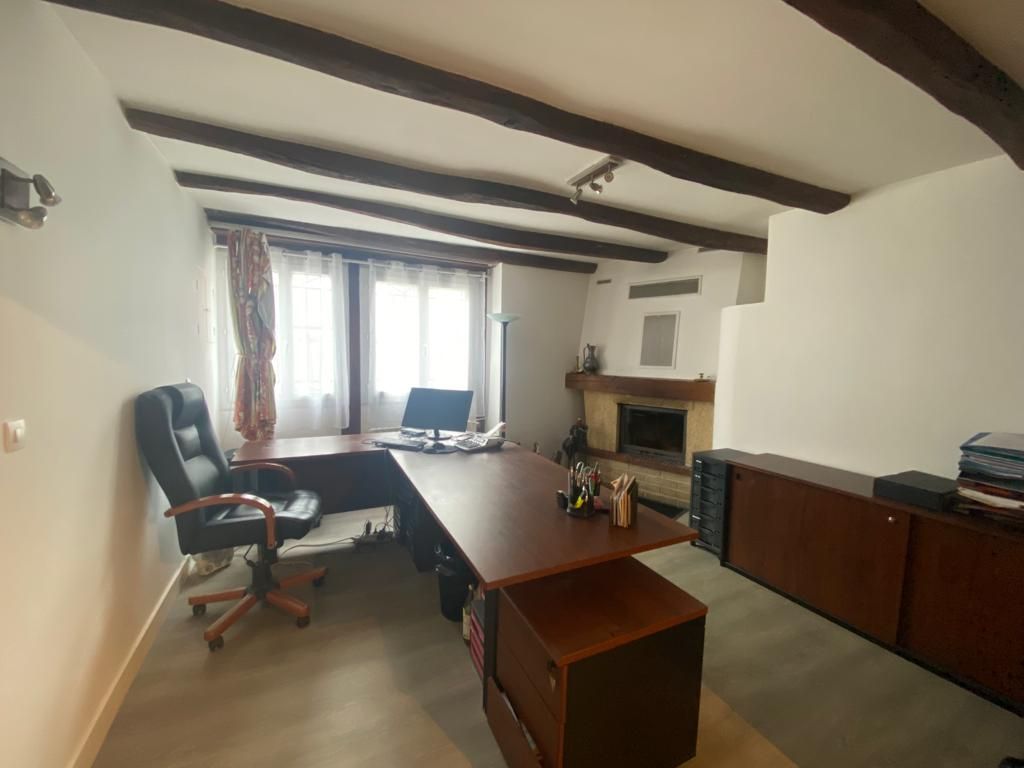 Achat maison à vendre 3 chambres 81 m² - Bois-le-Roi