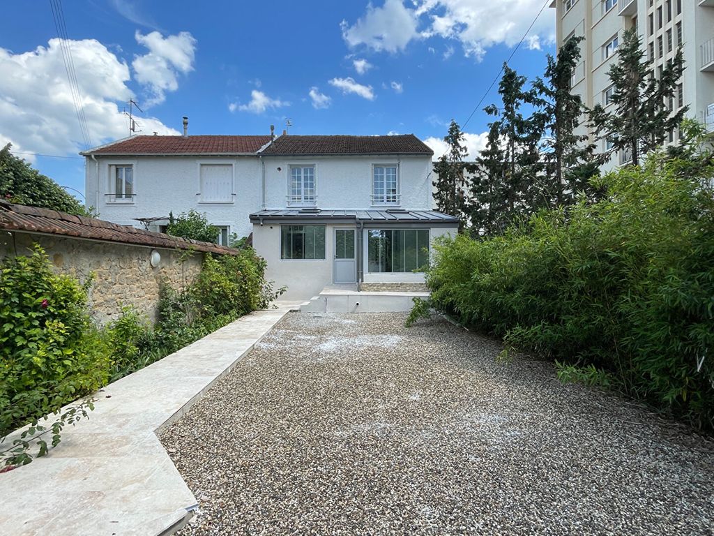 Achat maison à vendre 4 chambres 120 m² - Fontainebleau