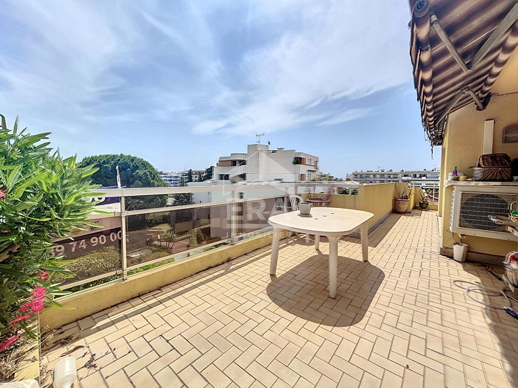 Achat appartement à vendre 4 pièces 100 m² - Cagnes-sur-Mer