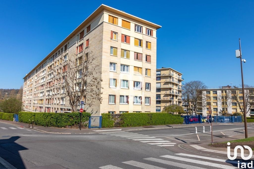 Achat appartement à vendre 3 pièces 61 m² - Mantes-la-Jolie