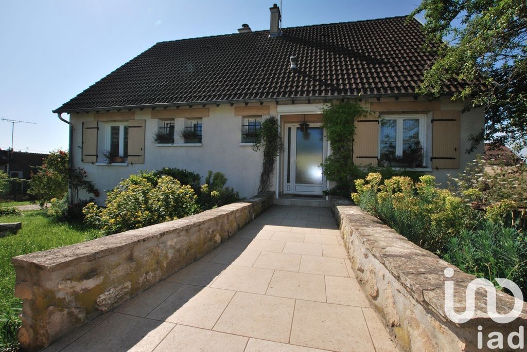 Achat maison à vendre 4 chambres 137 m² - Ouzouer-sur-Trézée