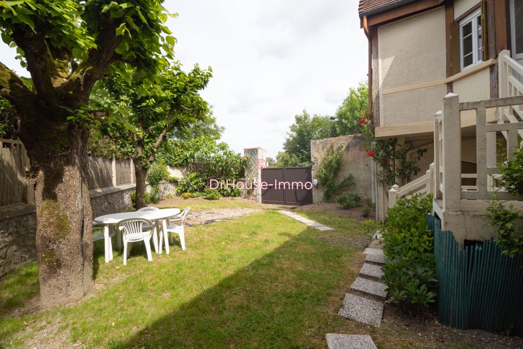 Achat maison à vendre 4 chambres 125 m² - Mareil-sur-Mauldre