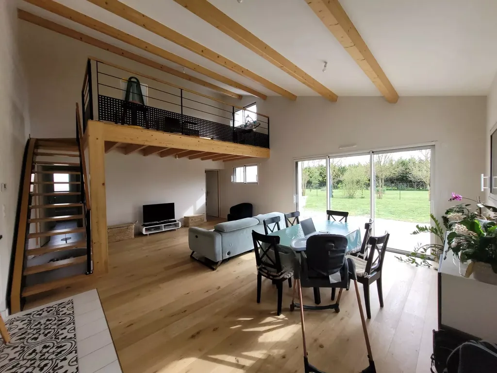 Achat maison à vendre 4 chambres 133 m² - La Rochelle